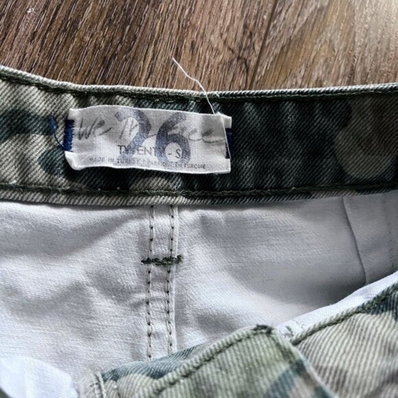 Free People Camo Crop Pants size 26 - Picture 10 of 11